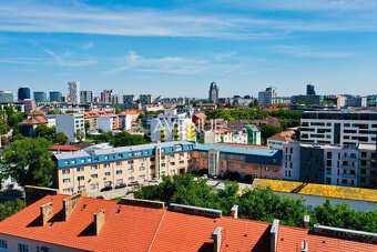 AVENUE | veľkometrážny moderný byt v pulzujúcej lokalite Kar - 18