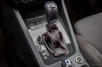 Škoda Octavia Combi 2.0 TDI RS DSG - 18