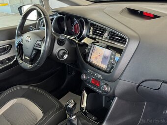 Kia Ceed 1.4i facelift 2016 Gold výbava - 18