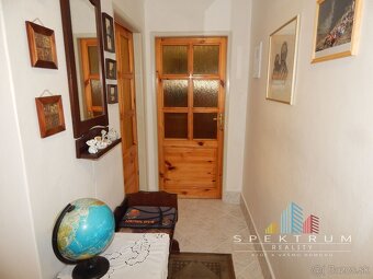 SPEKTRUM REALITY- Na Predaj 3-izbový byt, 82 m2, Handlová, u - 18