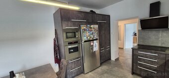 REZERVOVANÉ PREDAJ 4-IZBOVÝ RODINNÝ DOM – BUNGALOV V OBCI - 18