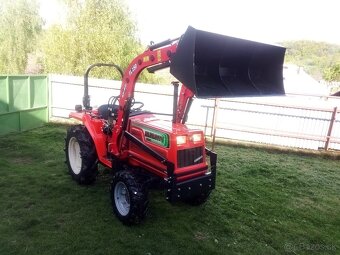 Traktor , malotraktor Hinomoto N209 - 18