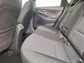Hyundai i30 CW 1.5 T-GDi mHEV DCT Family, Pôvodný lak, SR - 18