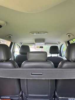 Volkswagen TOURAN 2,0 TDi 103kw r.v. 2009 - 18