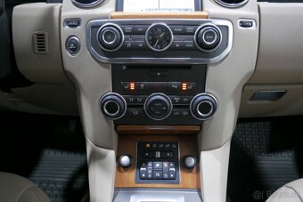 LAND ROVER DISCOVERY 3,0 SD V6 - 18