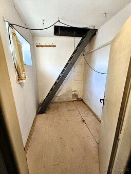 3-izbový rodinný dom v priamom centre obce KUZMICE - 18