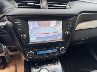 Toyota Avensis Combi 1.8i Valvematic - 18