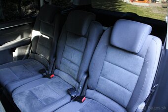 Volkswagen Touran 2.0 TDI, Highline, Servisná história, - 18