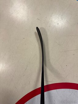 UPLNE NOVA PROFI HOKEJKA CCM RIBCOR TRIGGER 7 PRO + CUSTOM - 18