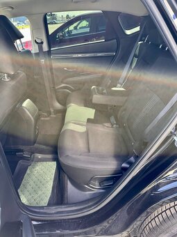 Hyundai Tucson 1.6 T-GDi Family - 1. majitel. Kúpený SK - 18