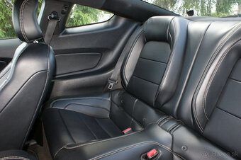 Ford Mustang 5.0 Ti-VCT V8 GT A/T - 18