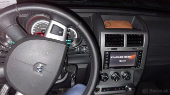 DODGE NITRO 2.8 R/T A/T - 18