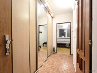 Pražský 1,5-izbový byt (42m²) s peknou kuchyňou / Čingovská - 18