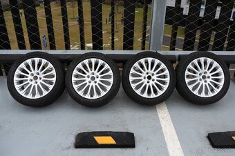 Ford Grand C-Max 2.0 TDCi TITANIUM (7-míst) - 18