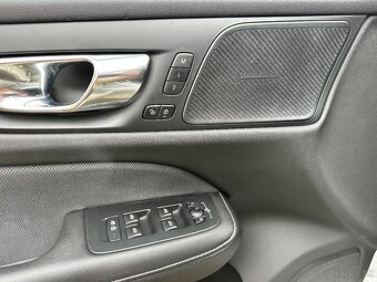 Volvo V60 D3 R-Design A/T - 18