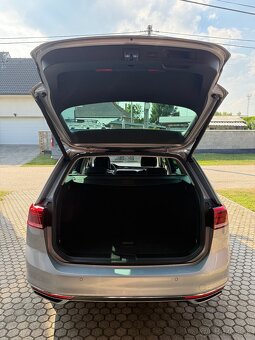 Volkswagen Passat Variant 2.0 TDI Elegance 84.500 KM  - 18