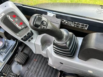 Minibagr Kubota KX027-4 / 3 režimy průtoku,3x lžíce - 18