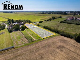 Zrekonštruovaný dom s prístavbami // pozemok 22,44ár - 18