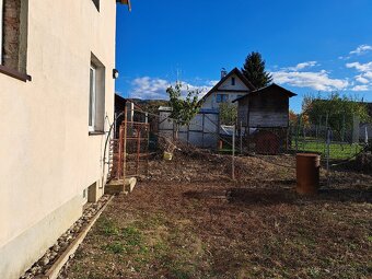 Rodinný dom / chalupa v tichej lokalite Košeca - 18