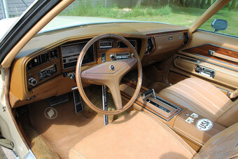 1974 Buick Riviera 455 V8 - vynikající originální stav - 18