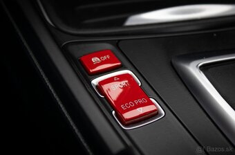 BMW rad 3 Touring 320d xDrive | Špičkový Servis | 4x4 - 18