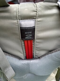 Detsky turisticky nosic MACPAC - 18