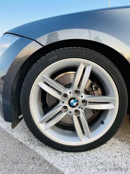 BMW e87 130i ; 195kW(260hp) r.v. 2005 - 18