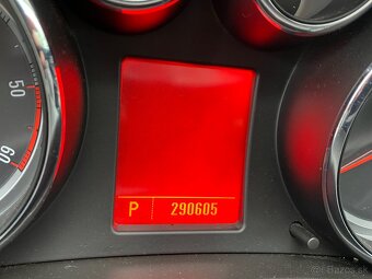 Opel Insignia ST 2.0cdti 118kw AT 4x4 rv 9/2011, 290 000km - 18