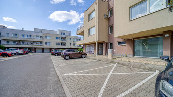 Moderný 2izb byt s predzáhradkou a parkovaním v cene v obľúb - 18