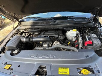 Dodge RAM 5.7 4x4 TUNING, SPORT, BLACK EDITION - 18