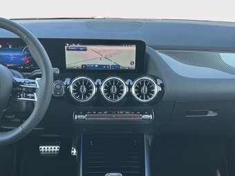 MERCEDES-BENZ GLA 220 4MATIC - NOVÉ VOZIDLO - 18