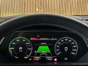 Audi e-tron Sportback S-line Quattro 55 300kW Panorama Tažné - 18