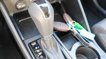 Hyundai Tucson 1.6 T-GDi Premium A/T 4x4 - 18