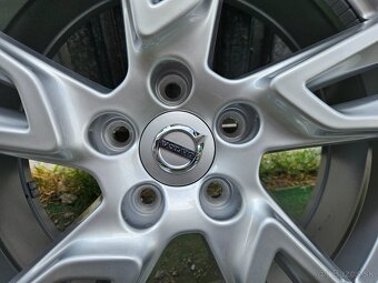 Originálna zimná sada VOLVO - 5x108 r18 + 235/55 r18 - 18