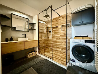 Štýlový 3-izbový byt s terasou, jacuzzi a parkovaním - 18