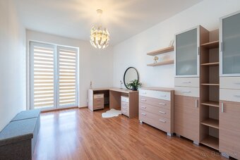 4-izbový byt s krbom a parkovaním–Bratislava, Nivy - 18