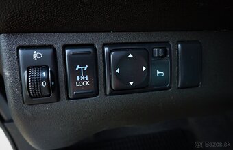 NISSAN NAVARA 2.5Dci 140kW 2014 ZADNA UZAVIERKA , AUTOMAT - 18