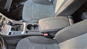 VW Passat B7 1,6TDI 77kw kód motora: CAY - 18