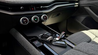 Škoda Superb Combi IV. 2.0 TDI Selection 110kW DSG - 18