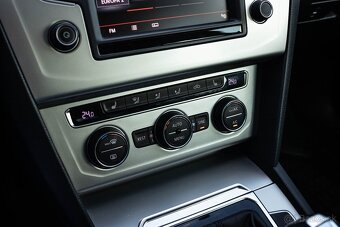 Volkswagen Passat Variant 2.0 TDI BMT Comfortline DSG - 18