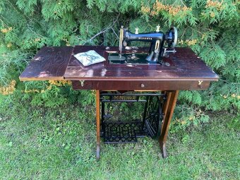 Šijací stroj MINERVA - 18