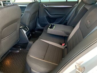 Škoda Octavia Combi 2.0TDi 135kW DSG 4x4 Scout - 18