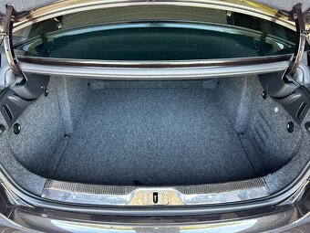 Skoda Superb 2.0 TDI - 18