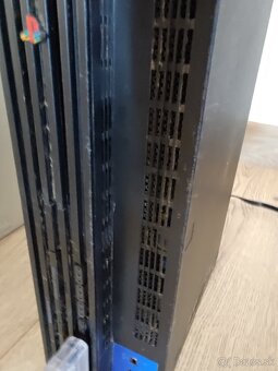 Playstation 2 - 2x, 2 hry - 18