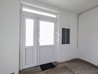 3 izbový byt na predaj, Poprad, 70 m2, Cena DOHODOU - 18