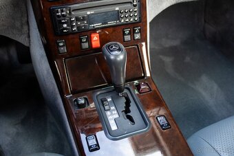 Mercedes-Benz SL 280 - 18