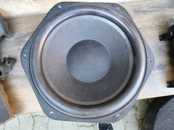 Autorádio, Subwoofer pasívny, zosilovač, kapacitor - 18