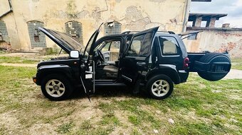 Jeep Cherokee 2.8 CRD 16V Limited A/T - 18