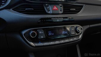 Hyundai i30 CW 1.6 CRDi Classic DTC / ODPOČET DPH - 18