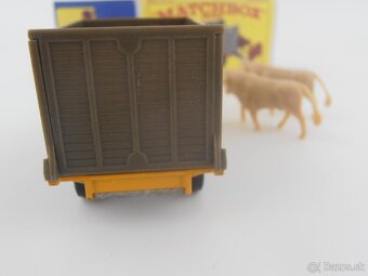 Dodge Cattle Truck, Stake Truck - 18